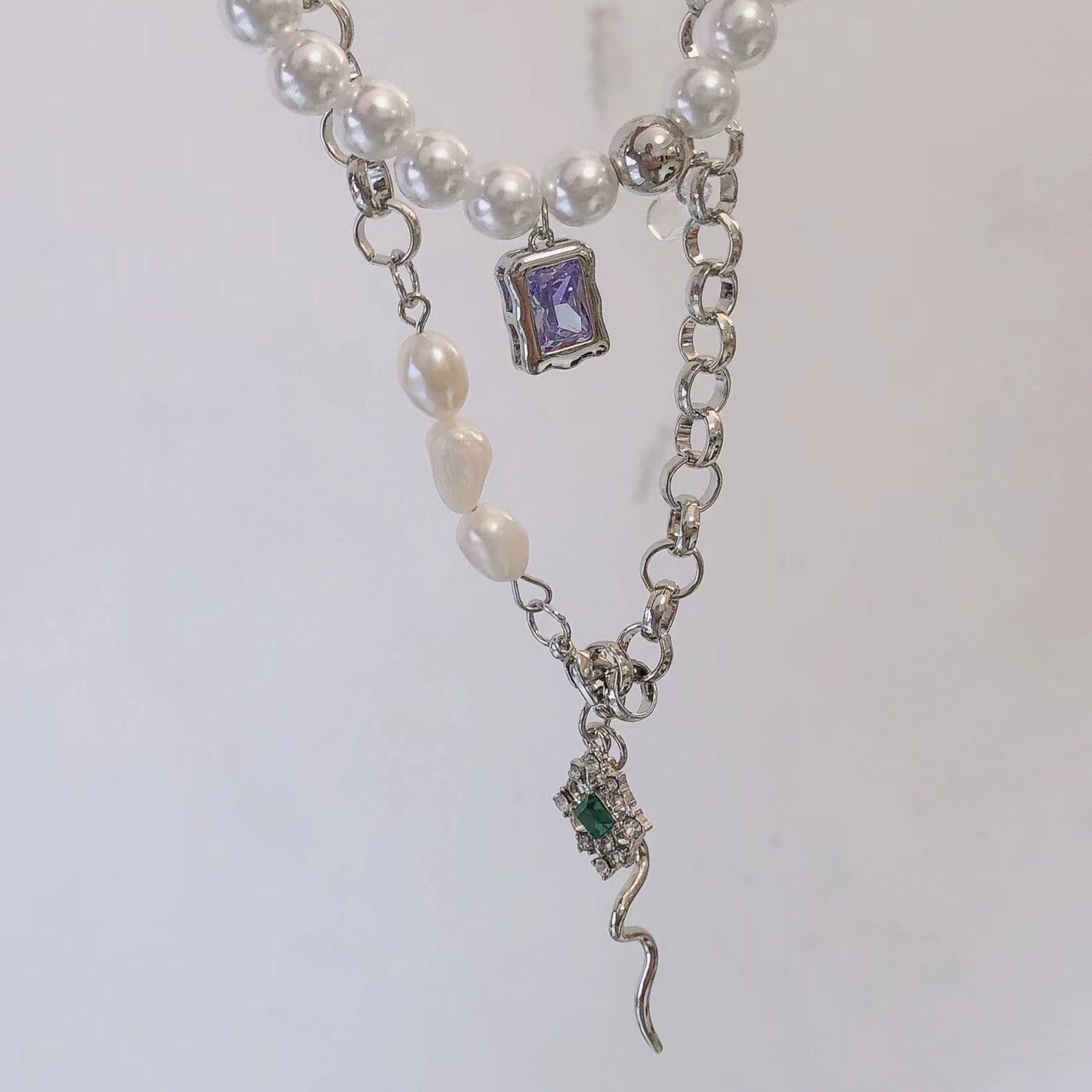 Baroque shaped pearl collarbone chain