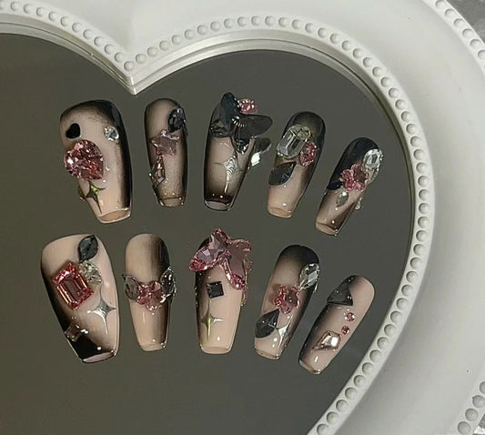 Customized nails with a high sense of taste, hand-painted design nails
