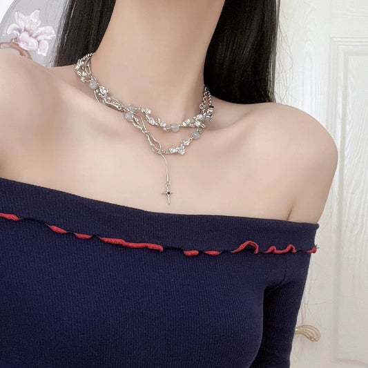 Moonstone necklace with myriad patterns