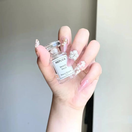 Customized nail enhancement, beautiful and affordable