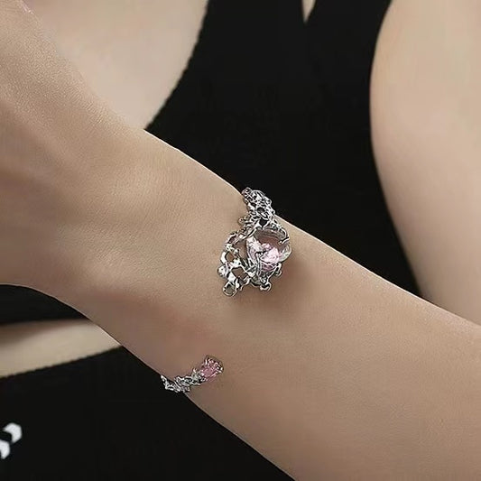 Glass love bracelet new niche design senior sense of fashion sweet cool hand jewelry wholesale