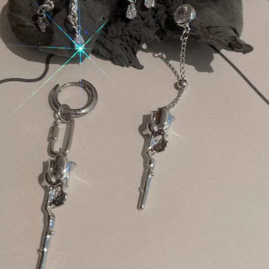 Metal bow drop texture Earrings