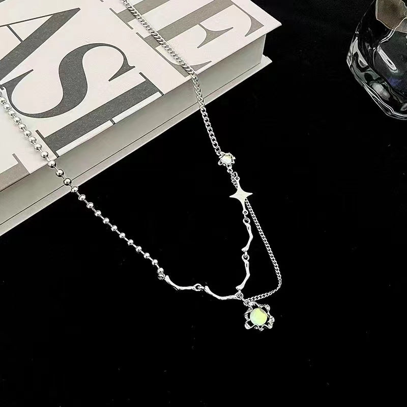 Moonstone stitching star mans bone knot fringe necklace female niche design cold wind 2022 new collarbone chain tide