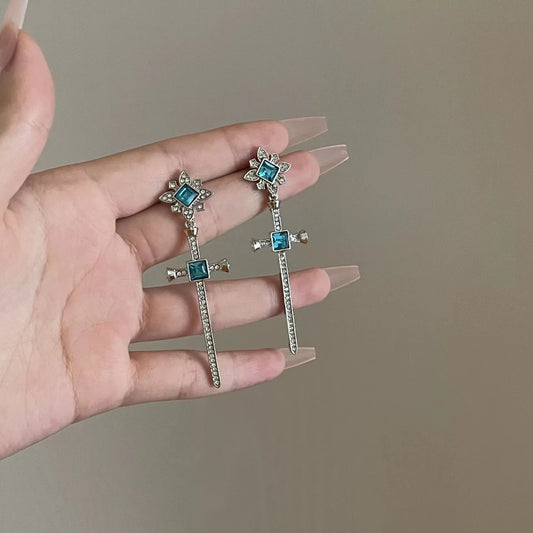 French design sense dreamy blue cross micro-set diamond rhinestone multi-layered stitching pearl collarbone chain female ins wind