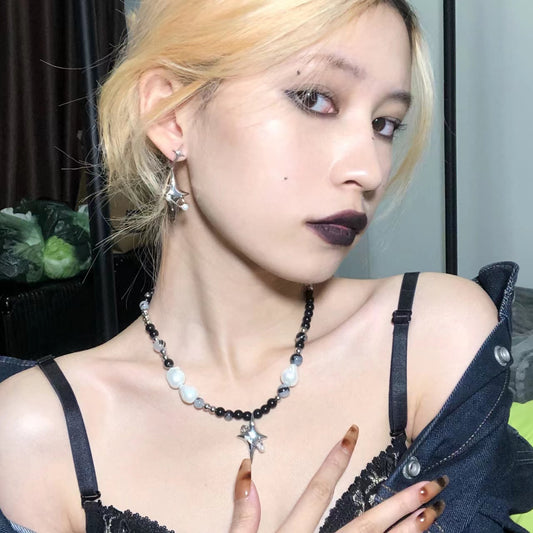 Astral series couple black and white pearl necklace