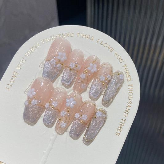 Customized nail enhancement, beautiful and affordable
