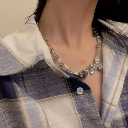 High sense of cold wind niche design ins metal flower necklace