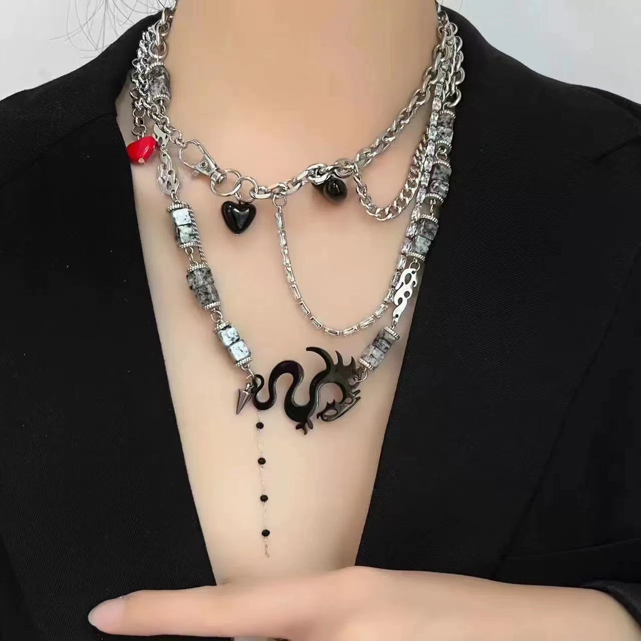 Light luxury niche sweet cool pearl rhinestone necklace