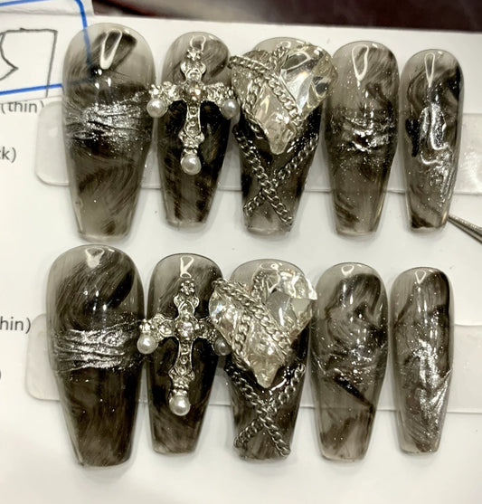 Handmade wear nail black Crocodile crooked heart big diamond models finished fake nails students