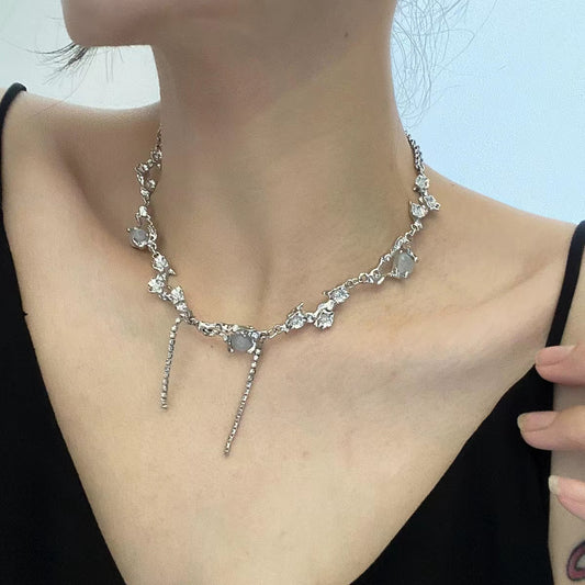 Cool wind peach moonstone rhinestone tassel necklace