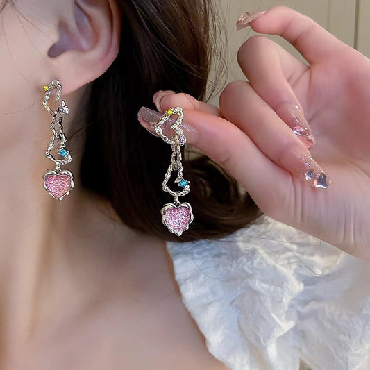 Silver needles with diamonds pleated love earrings