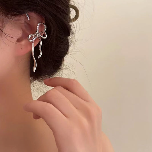 Can't untie the bow teenage sense of exquisite exaggerated ear clips