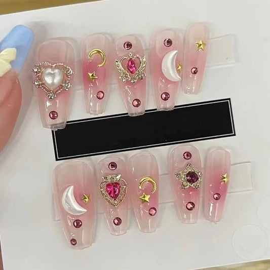 Customizing beautiful nails