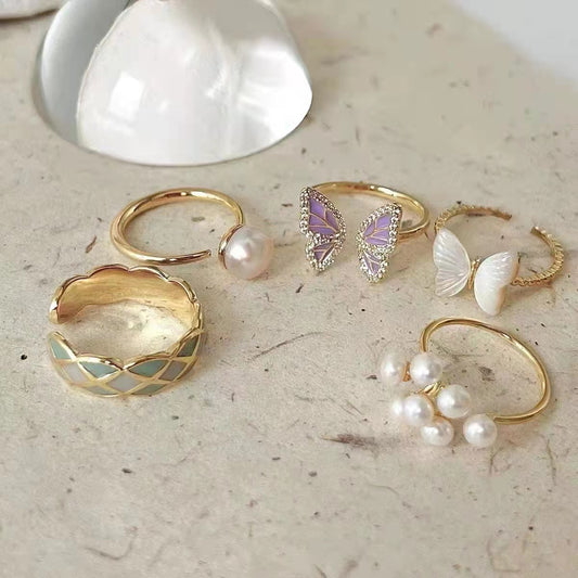 Butterfly unique finger ring pearl bow Hepburn style ring