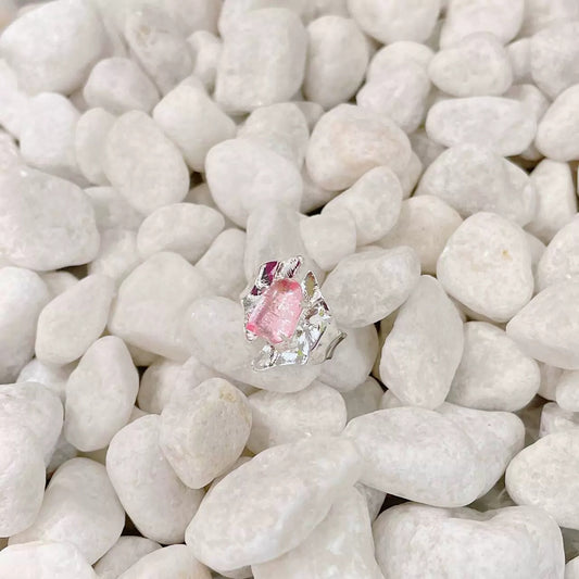Myriad pattern love ring