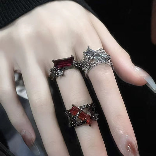 Thorn opening ring female dark zirconia ring
