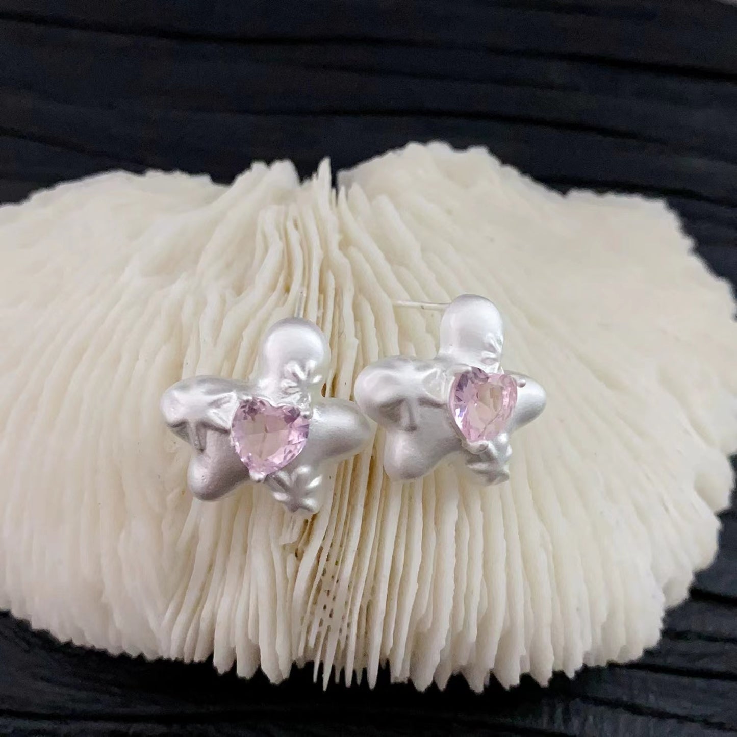 New floral colored zirconium love earrings