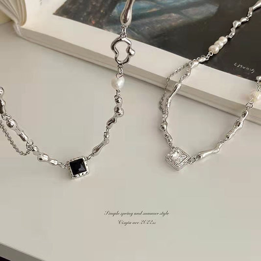 Temperament beaded necklace with collarbone chain