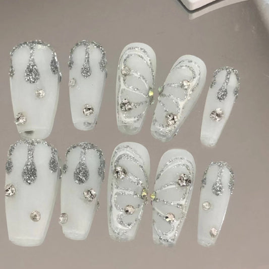 Advanced feeling full of metal, dark punk style, Croix heart, hot girl nail enhancement, white, pure handmade wear