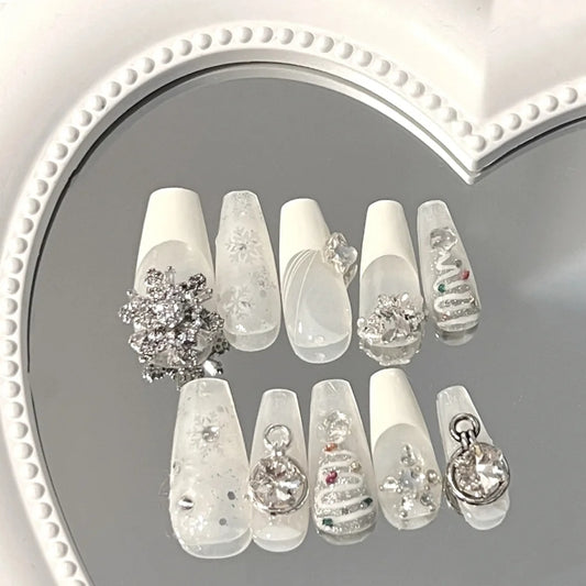 Color advanced feeling wearing false nail showing white nail patch white Christmas tree nail patch customization