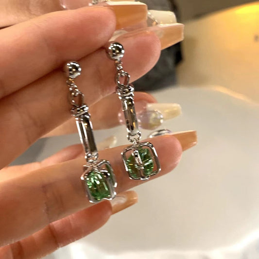 Personalized sweet cool long earrings