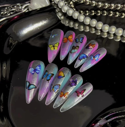 Haute Couture Nails can be privately sent to choose the shape of the nail