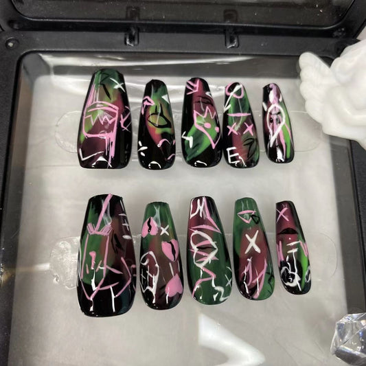 Graffiti pure hand-painted dark sweet cool models wear niche nail
