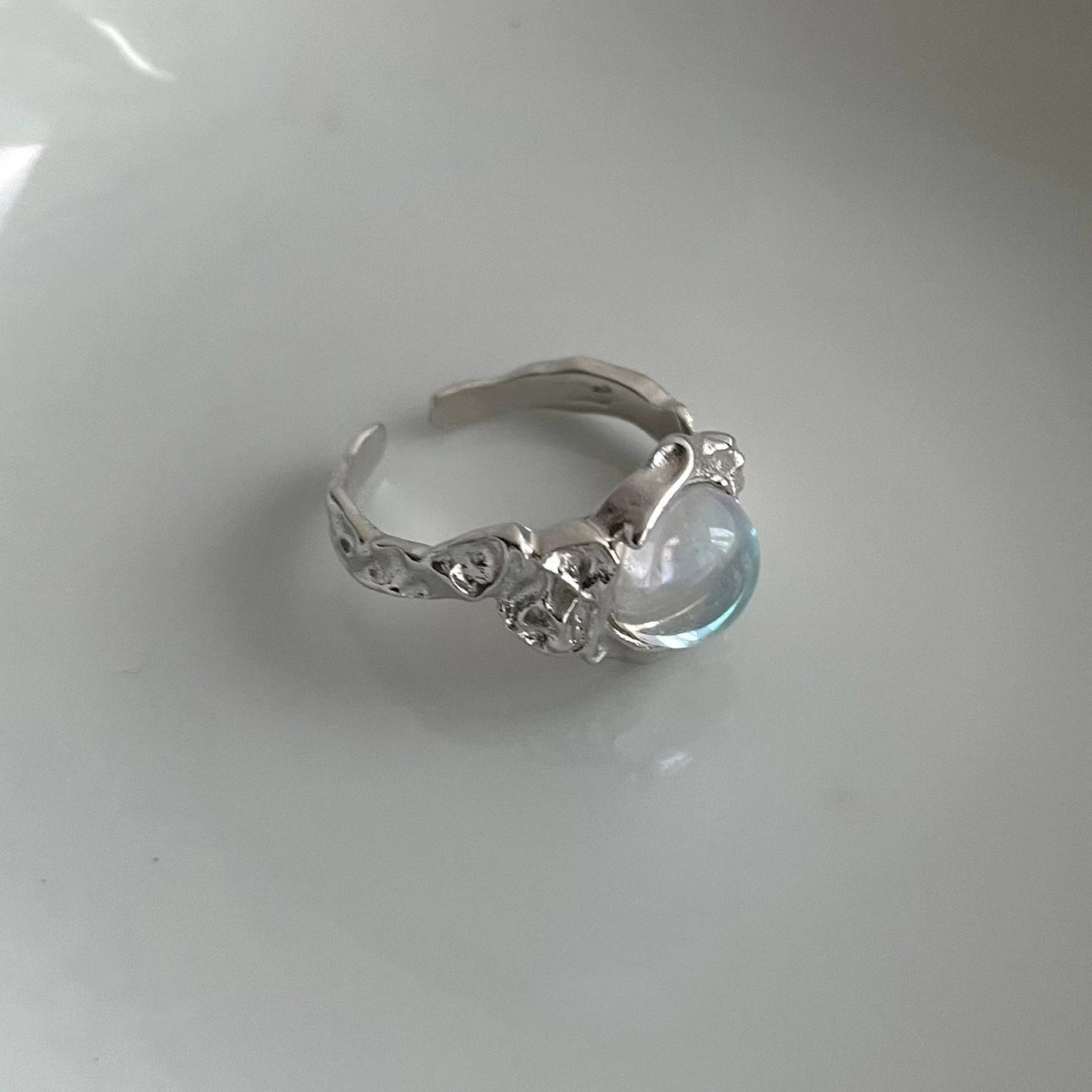 Niche design sense ins wind moonstone ring female love gemstone opening senior sense pink diamond zircon finger ring tide