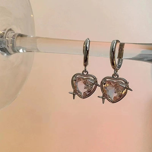 Love heart openwork pink diamond sweet cool collarbone necklace