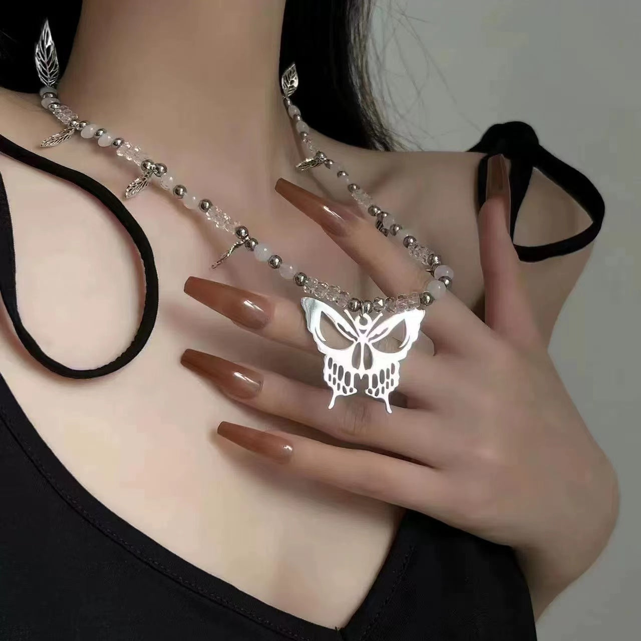 Sweet cool wind liquid butterfly necklace