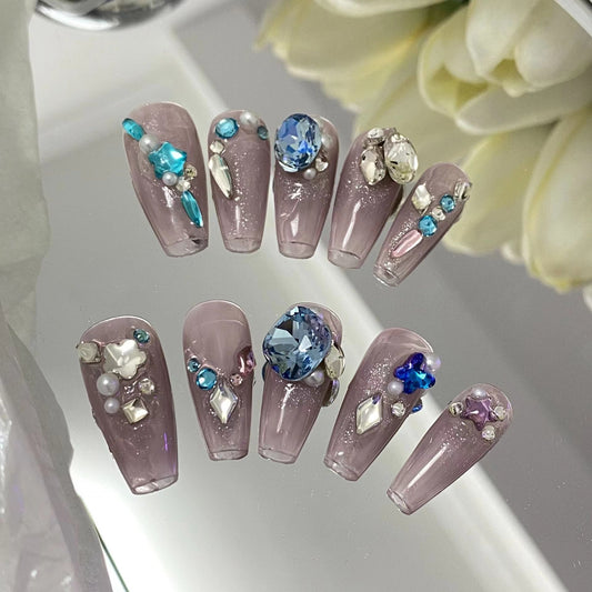 Customized nails with a high sense of taste, hand-painted design nails