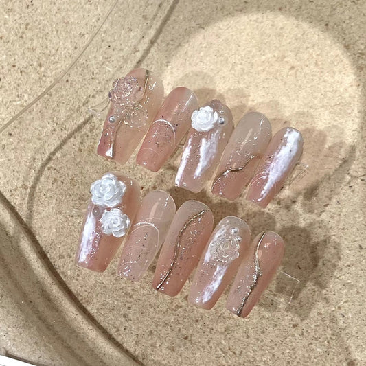 Customized nail enhancement, beautiful and affordable