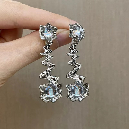 Futuristic irregular pleated water ripple earrings