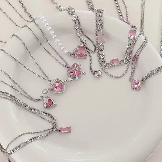 Pink color love pearl necklacePink color love pearl necklace