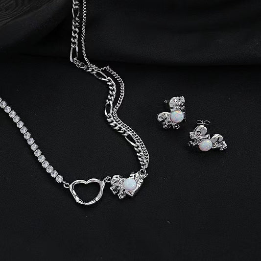 Love heart necklace female ins sweet cool hot girl personality fashion opal stone splicing accessories niche senior sense of collarbone chain