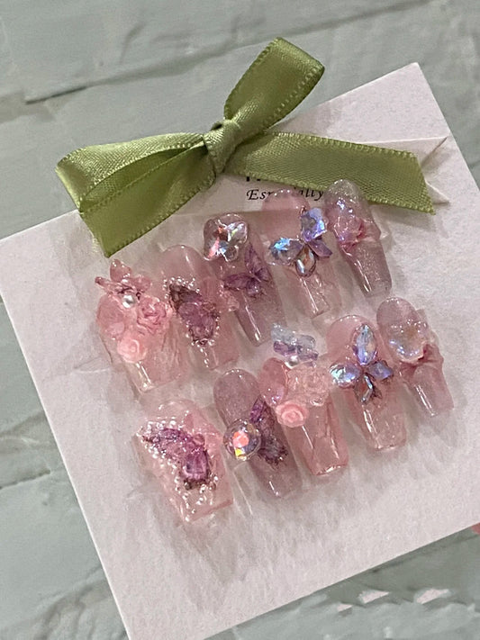 Pink series of sweet and cute nails